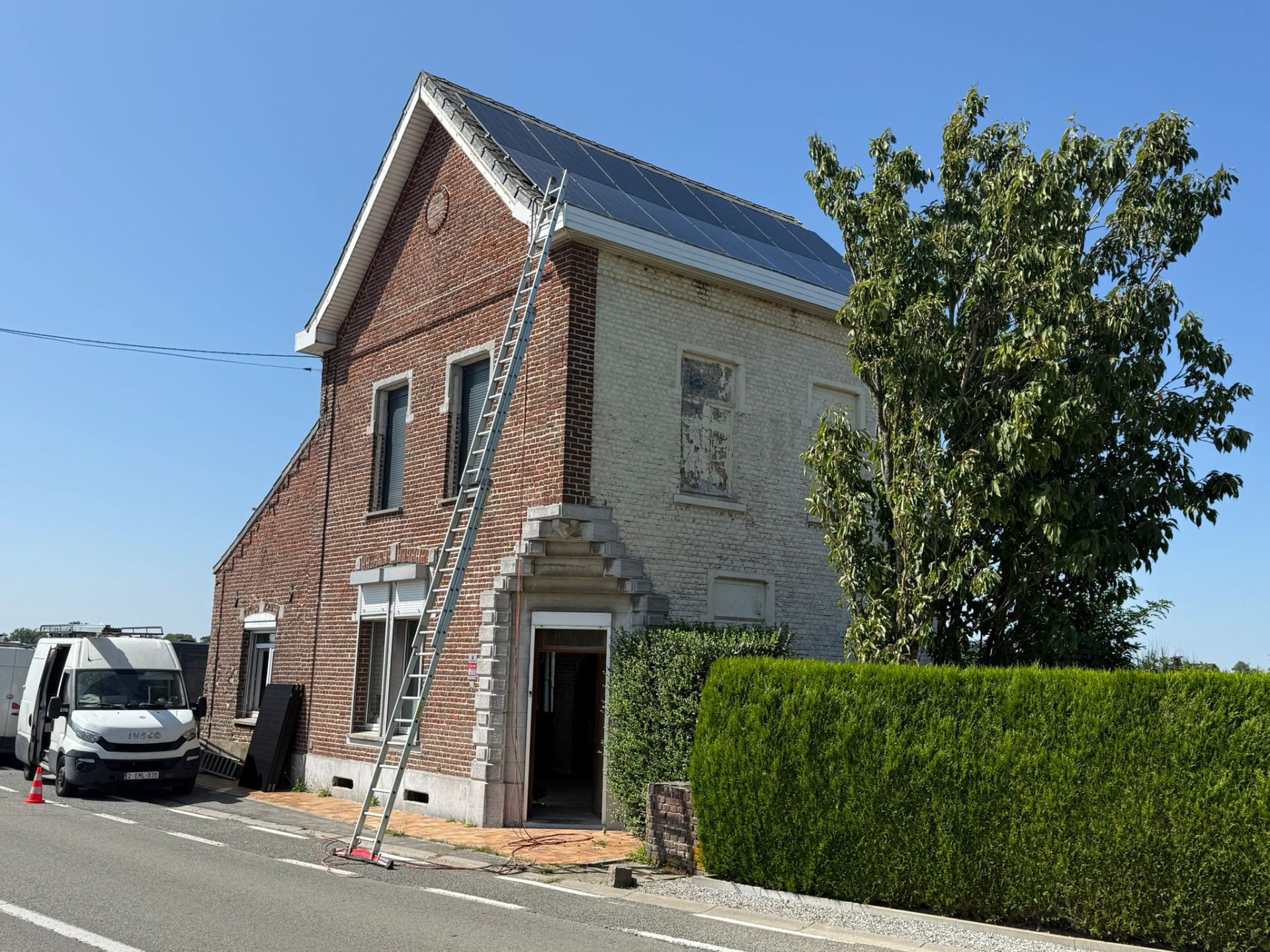Réalisation panneaux solaires 13 — installation par un artisan certifié en Belgique